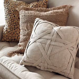 Набор стильных декоративных подушек