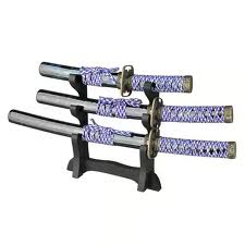 Сувенирный набор самурайских мечей