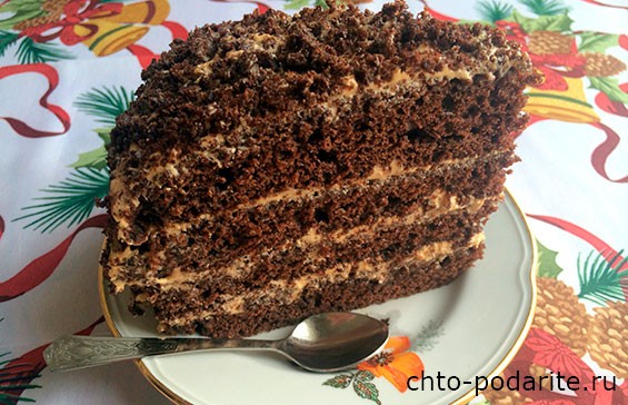 Кусочек шоколадного торта пеле