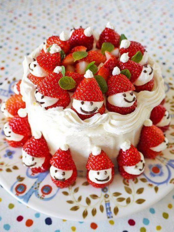 торт на новый год с ягодами