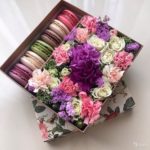 10 способов, как необычно и оригинально подарить цветы девушке